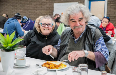 Being a volunteer at Matt's Place means belonging to a community. We have a dedicated team of volunteers who give their time on either a Tuesday or Thursday in a range of different ways: cooking, cleaning, waiting on tables, hosting student volunteers or just chatting with our guests! 