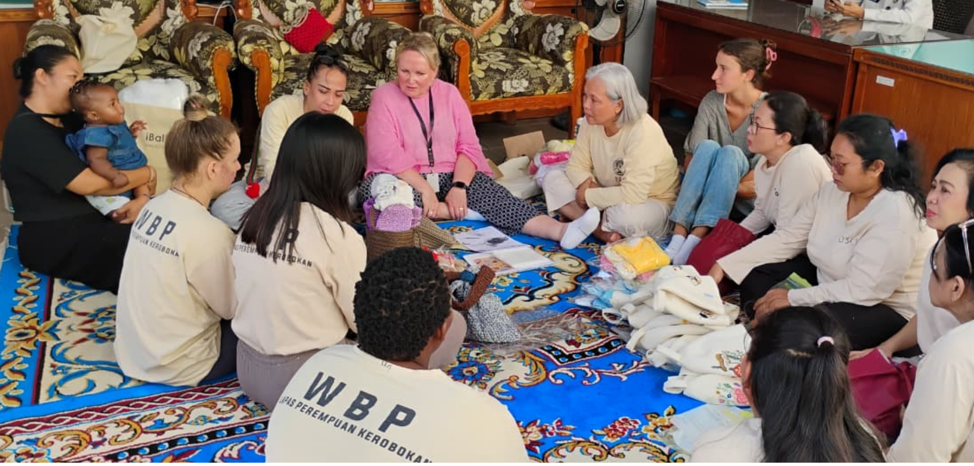 Providing threads of hope
for those in prison